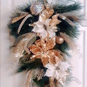 CHRISTMAS in July Sale  SWAG,GOLD & WHITE